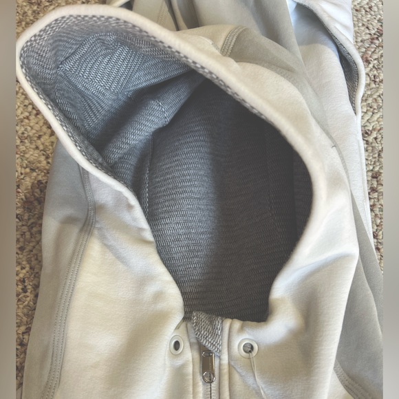 Lululemon stretch jacket - Picture 3 of 8